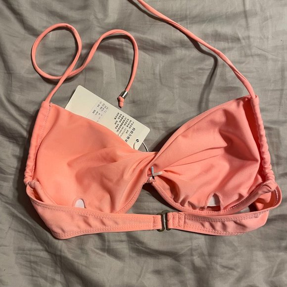 NWT Pink/Peach bikini top size L *185 - Picture 2 of 3